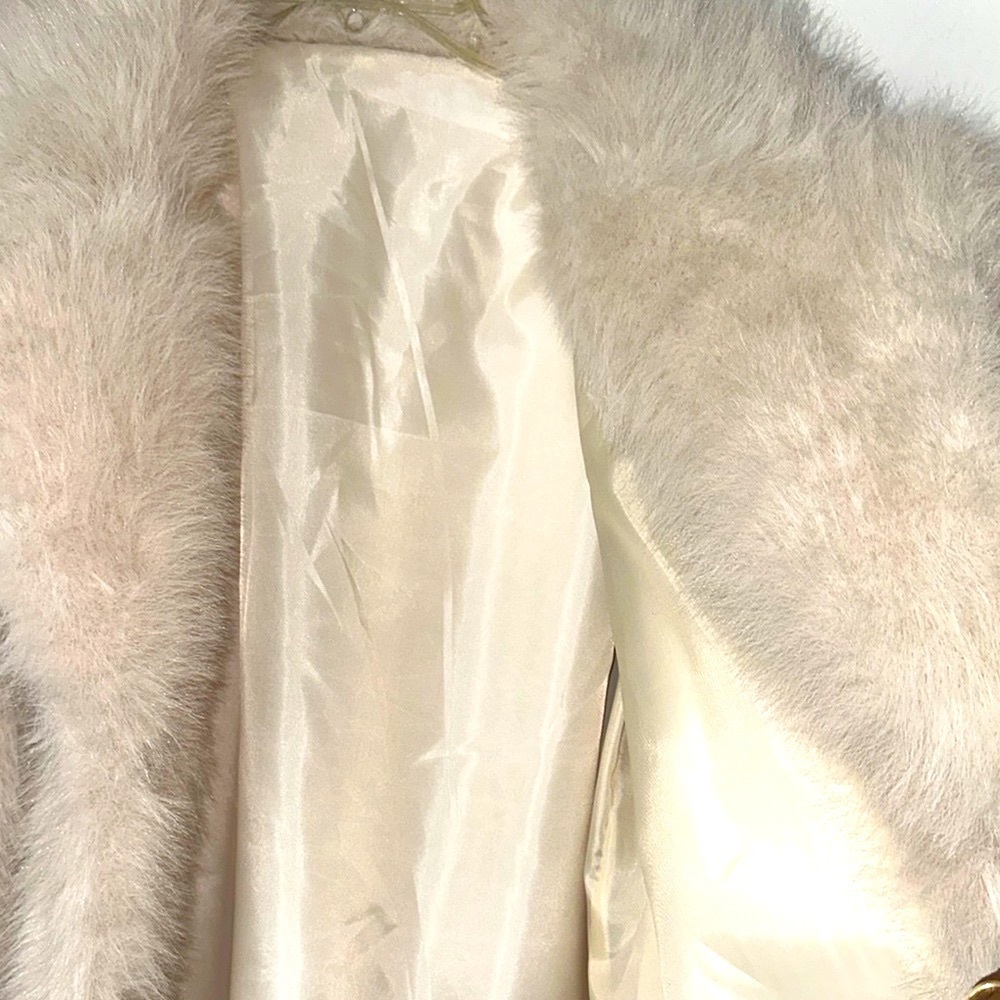 Cream Faux Fur Teddy Jacket with Luxurious Texture Size XL - Picture 6 of 9